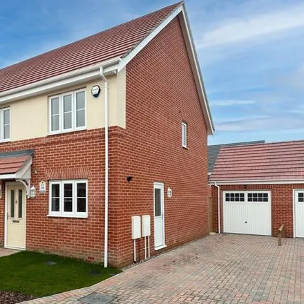 Buy this 3 bed duplex on unnamed road in Gorleston-on-Sea, NR31 8FB