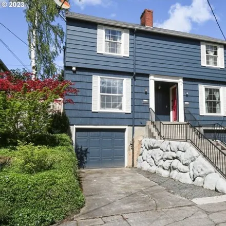 Buy this 4 bed house on Northeast 7th Avenue in Portland, OR 97212