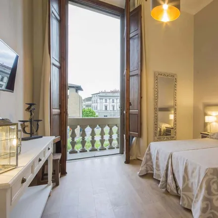 Rent this 1 bed apartment on Borgo la Croce in 4 R, 50121 Florence FI