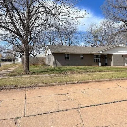Image 1 - 315 West 5th Street, New Cordell, Washita County, OK 73632, USA - House for sale
