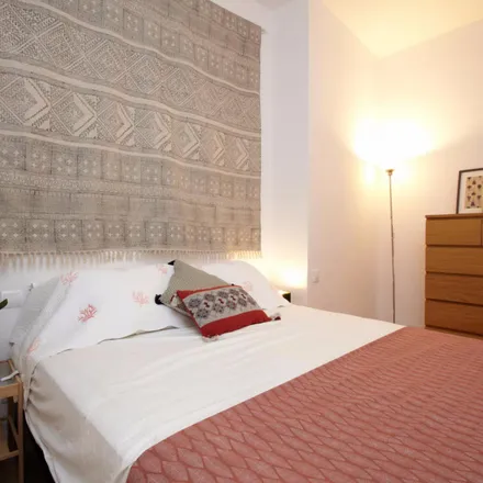 Rent this 2 bed apartment on Carrer dels Còdols in 27, 08002 Barcelona