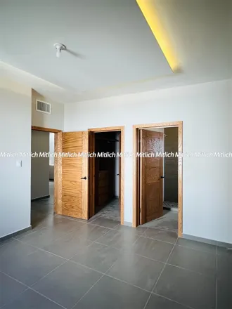 Buy this studio house on Calle Granjas del Valle in 31170, CHH