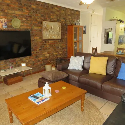 Image 2 - Malgas Street, Camelot, Western Cape, 7100, South Africa - Townhouse for rent