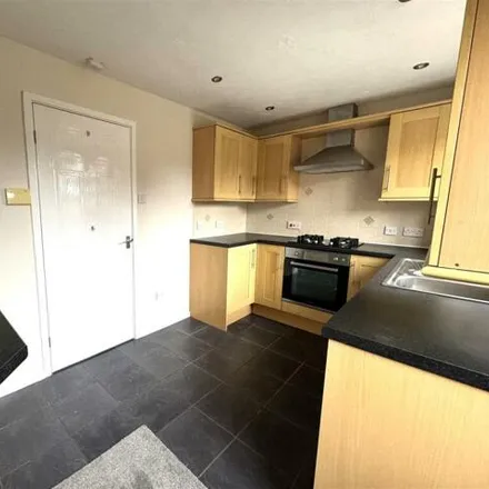 Image 5 - 17 Beck Road, Crewe Green, CW3 9JF, United Kingdom - House for rent