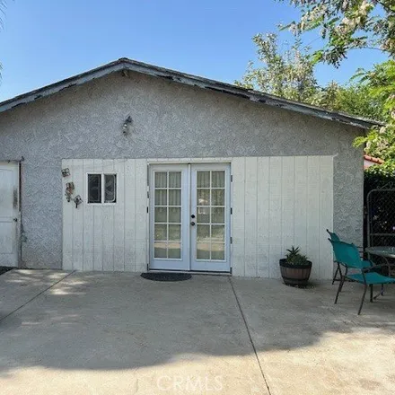 Image 2 - Alley 87558, Los Angeles, CA 91328, USA - House for sale