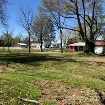 Image 7 - 48 East Walker Street, Ridgeview Estates, Henderson County, NC 28726, USA - House for sale