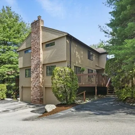Buy this 2 bed condo on 50 East Bluff Road in Ashland, MA 01721