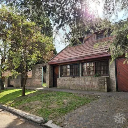 Buy this 2 bed house on Olegario Andrade 3177 in Quilmes Oeste, 1886 Quilmes