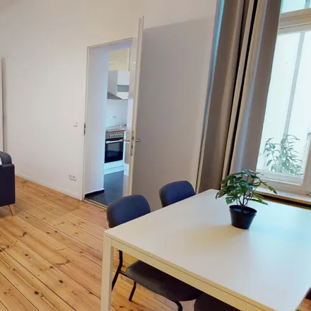 Rent this studio apartment on Huttenstraße 71 in 10553 Berlin, Germany