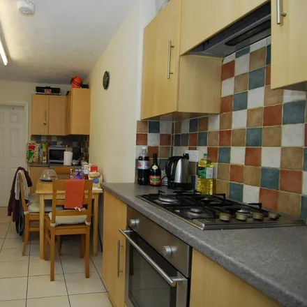 Image 7 - 21 Plym Street, Plymouth, PL4 8NS, United Kingdom - House for rent