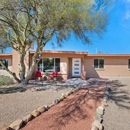 Buy this 4 bed house on 1598 West Canada Verde Drive in Pima County, AZ 85704