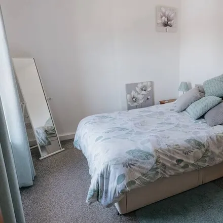 Rent this 3 bed house on Dolgarrog in LL32 8JP, United Kingdom