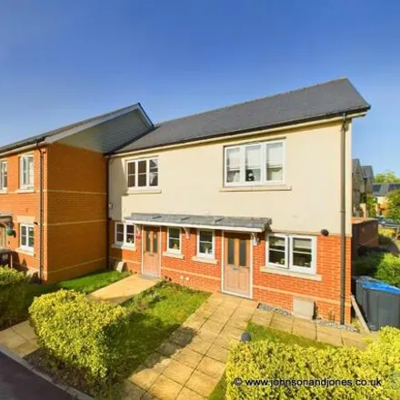 Buy this 2 bed townhouse on unnamed road in Chertsey, KT16 9AZ