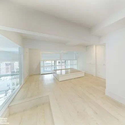 Image 7 - Park Avenue Court, East 87th Street, New York, NY 10128, USA - Condo for rent