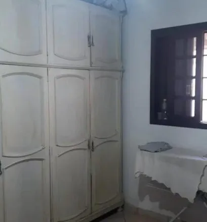 Buy this 4 bed house on Rua Conselheiro Rodrigues Alves in Centro, Guaratinguetá - SP