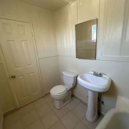 Image 3 - 1522 West Compton Boulevard, Compton, CA 90220, USA - Apartment for rent