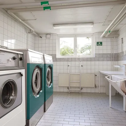 Rent this 3 bed apartment on Åragatan 24 in 254 54 Helsingborg, Sweden