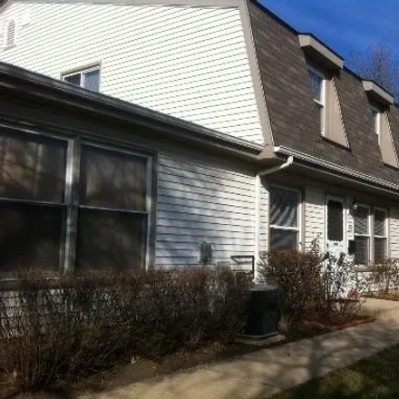 Rent this 3 bed townhouse on Abby Wood Drive in Hoffman Estates, Schaumburg Township