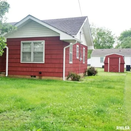 Buy this 3 bed house on 125 Oak Lane in Metropolis, IL 62960