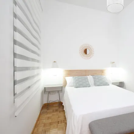Rent this 2 bed apartment on Madrid in Calle de Menorca, 7