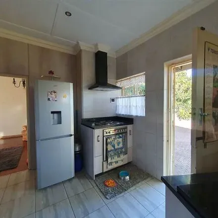 Image 2 - Paul Road, Kibler Park, Gauteng, 2053, South Africa - Apartment for rent