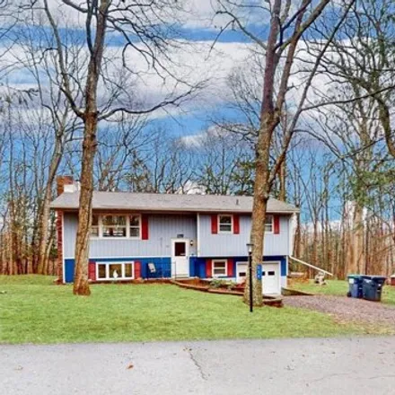 Image 1 - 134 Sunnylands Rd, Milford, Pennsylvania, 18337 - House for sale