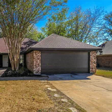 Buy this 3 bed house on 7408 Meadowview Terrace in North Richland Hills, TX 76182