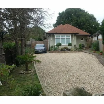 Image 1 - 72 Woodmere Avenue, London, CR0 7PD, United Kingdom - House for sale