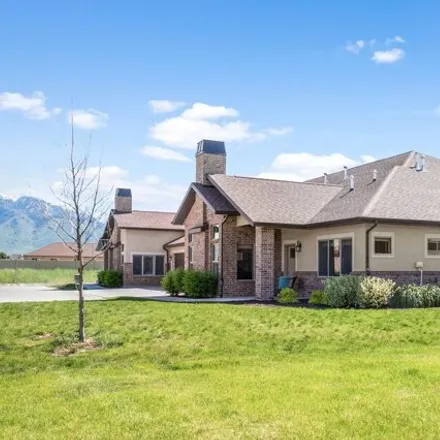 Buy this 2 bed house on 300 South in Mapleton, UT 84664