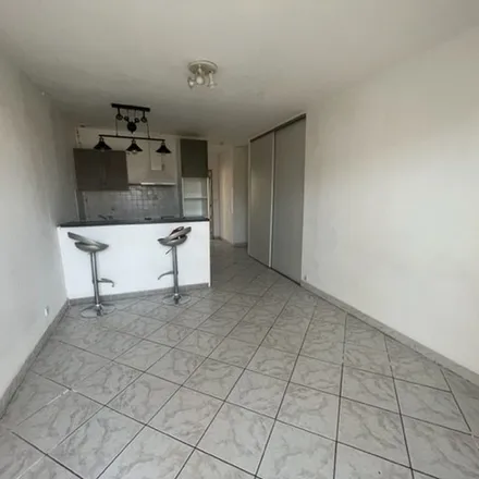 Rent this 2 bed apartment on 31 Boulevard d'Orient in 83400 Hyères, France