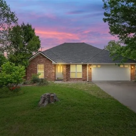 Buy this 3 bed house on 406 Lake Road in Belton, TX 76513