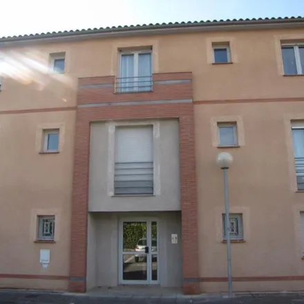 Rent this 3 bed apartment on 141 Chemin Saint-Pierre in 31170 Tournefeuille, France