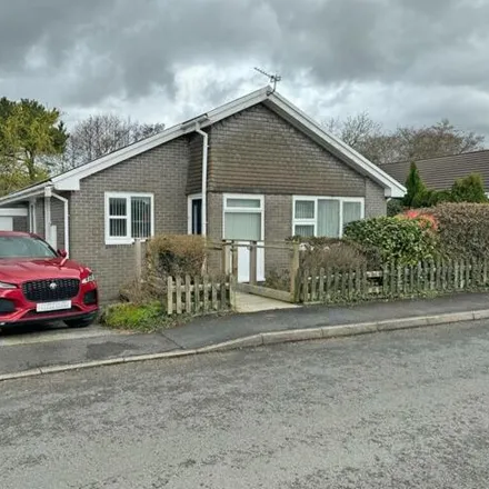 Buy this 3 bed house on Glanceulan in Penrhyncoch, N/a