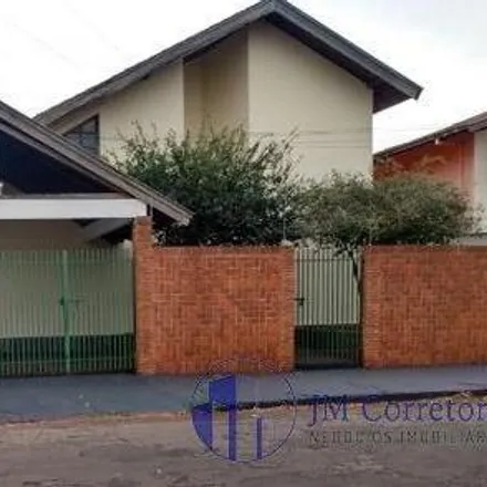 Buy this 4 bed house on Rua Comandante Carlos Alberto in Vila Brasil, Londrina - PR