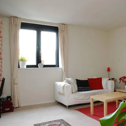 Rent this 2 bed apartment on Sainsbury's in 158a Cromwell Road, London
