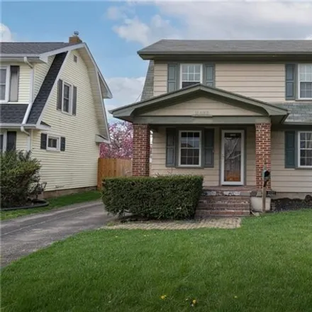 Buy this 2 bed house on 2155 Moreland Avenue in Belmont, Dayton