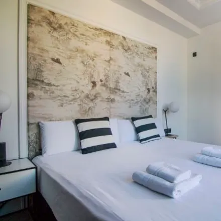 Rent this 2 bed apartment on Carrer del Pòpul in 46001 Valencia, Spain