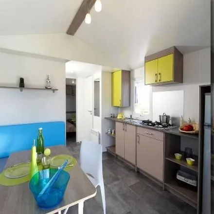 Rent this 2 bed house on 40200 Saint-Paul-en-Born