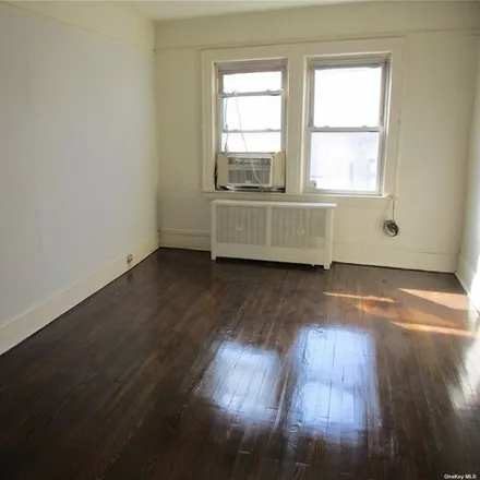 Image 9 - 2909 Milburn Avenue, Baldwin, NY 11510, USA - Apartment for rent