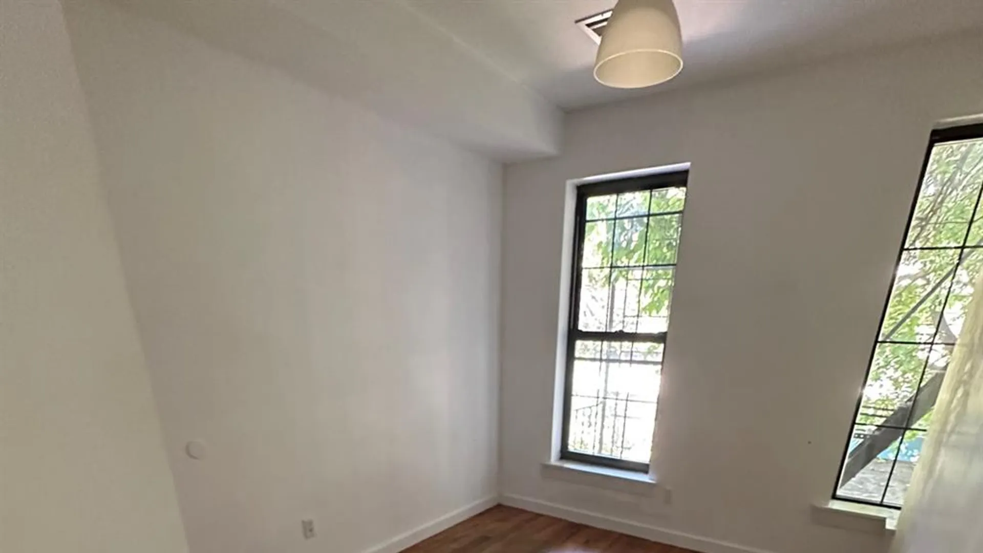 1247 Jefferson Avenue, New York, NY 11221, USA | Room for rent