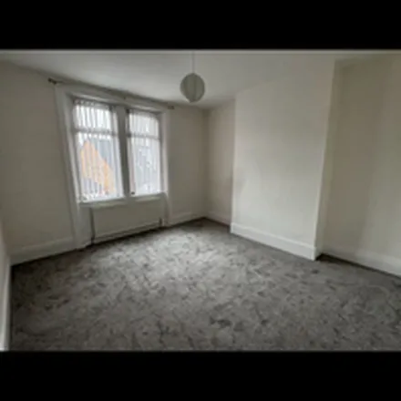 Image 6 - Moore Street, Gateshead, NE8 3PN, United Kingdom - Apartment for rent