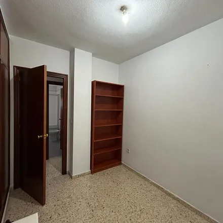 Rent this 3 bed apartment on Taberna La campanada in Plaza de la Constitución, 41701 Dos Hermanas