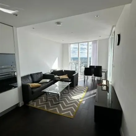 Image 5 - Flagstaff House, 10 A202, London, SW8 2LZ, United Kingdom - Apartment for rent
