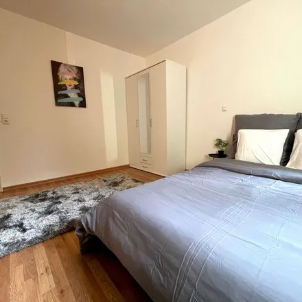 Rent this 3 bed apartment on De-Bary-Straße 28 in 60320 Frankfurt, Germany