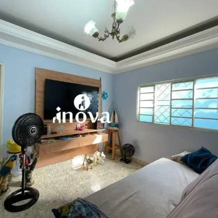 Buy this 3 bed house on Avenida Leopoldino de Oliveira in Centro, Uberaba - MG