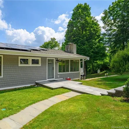 Buy this 3 bed house on 79 Lime Kiln Road in Fox Hill, Ridgefield