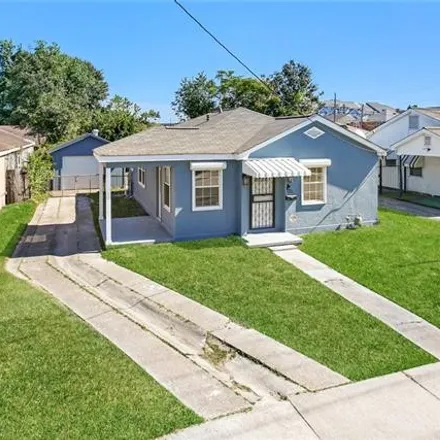 Image 1 - 8515 Palm Street, New Orleans, LA 70118, USA - House for sale
