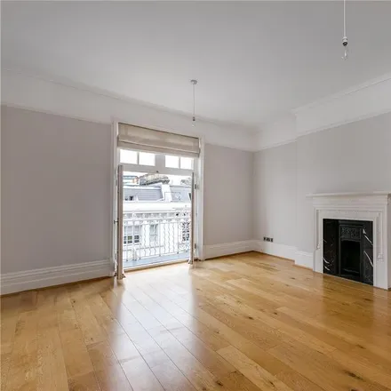Rent this 4 bed apartment on Sussex Mansions in Old Brompton Road, London