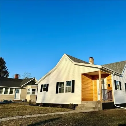 Buy this 3 bed house on 171 West Short Street in Westville, Vermilion County