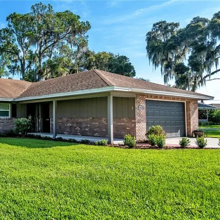 Buy this 4 bed house on 4102 Lake Marianna Drive in Winter Haven, FL 33881